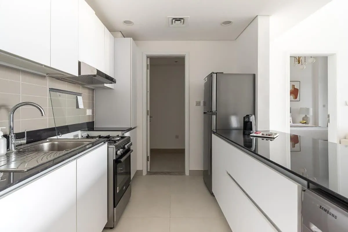 Apartment Frank Porter - Pulse C2 Dubai United Arab Emirates